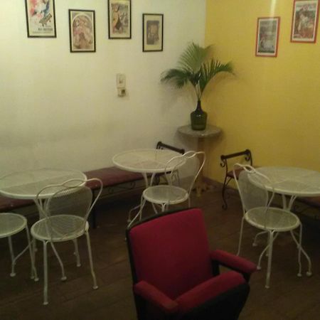 Black Cat Hostel Асунсион Екстериор снимка