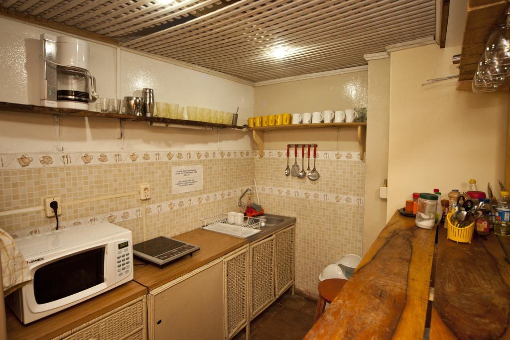 Black Cat Hostel Асунсион Екстериор снимка