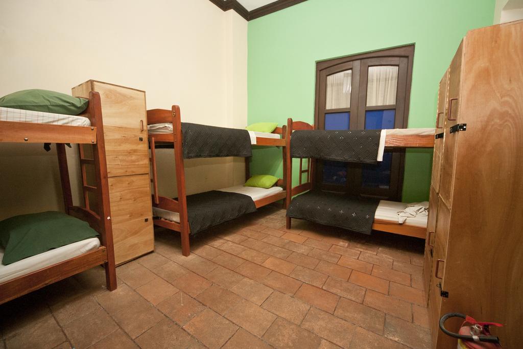 Black Cat Hostel Асунсион Екстериор снимка