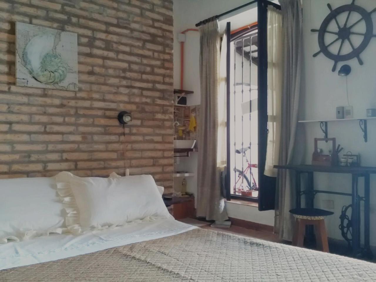 Black Cat Hostel Асунсион Екстериор снимка
