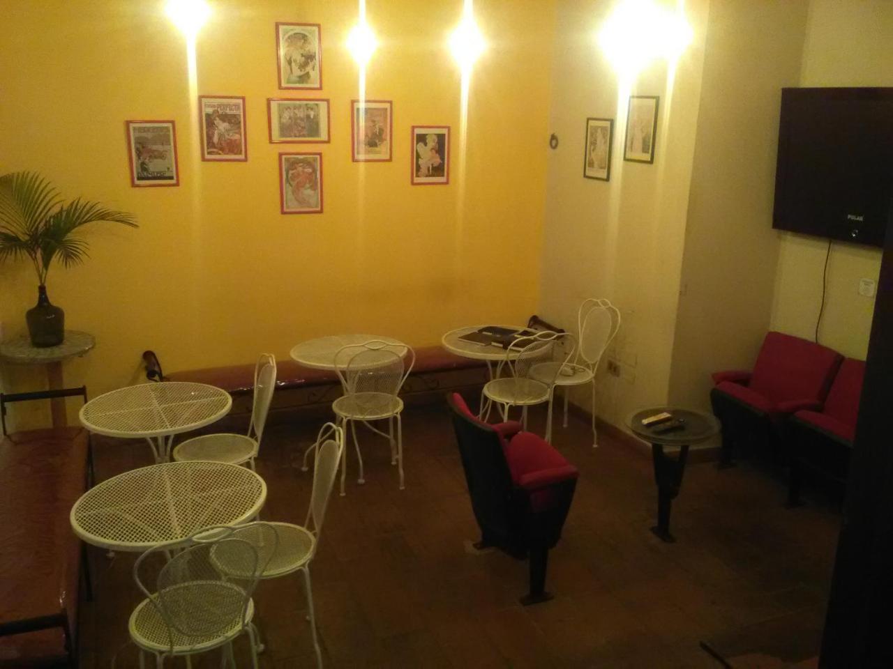 Black Cat Hostel Асунсион Екстериор снимка