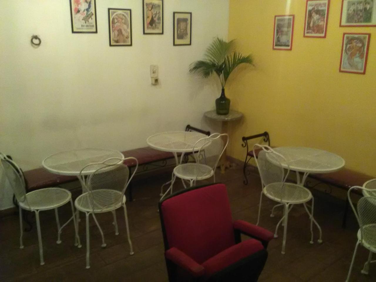 Black Cat Hostel Асунсион Екстериор снимка
